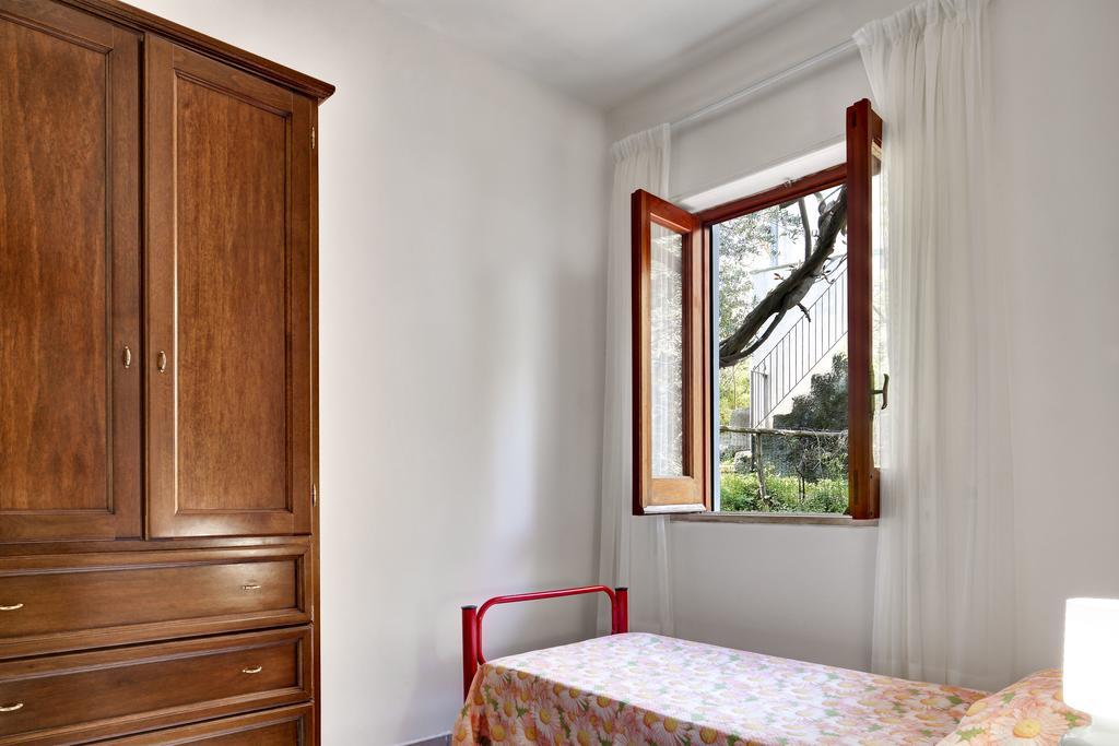 דירות Marina del Cantone Matisse Nerano By Gocce חדר תמונה