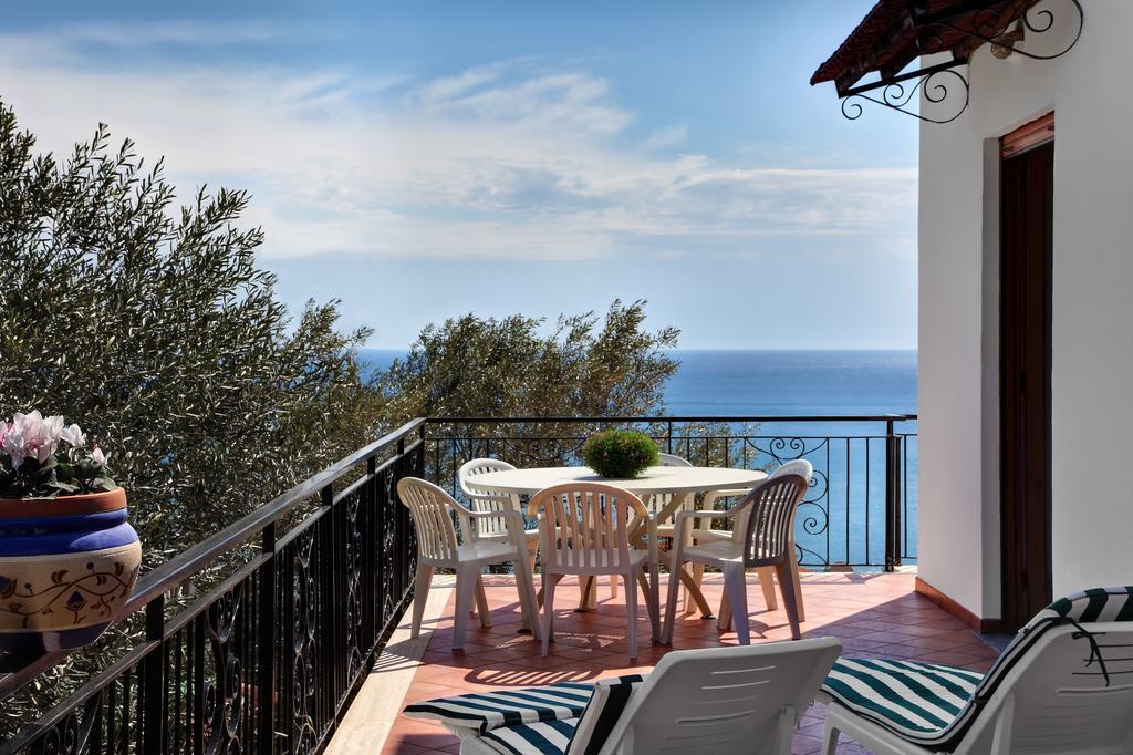 דירות Marina del Cantone Matisse Nerano By Gocce חדר תמונה